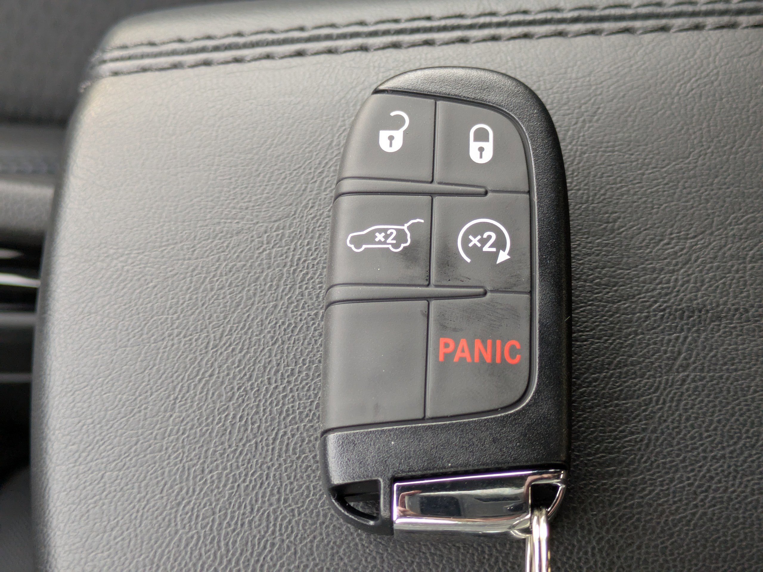 New 2026 Jeep Compass Latitude w/ Sun and Sound Group image 34