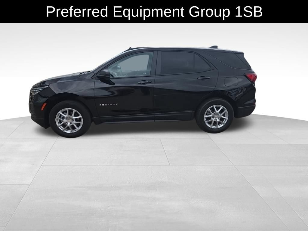 Used 2024 Chevrolet Equinox LS w/ LS Convenience Package FWD image 9