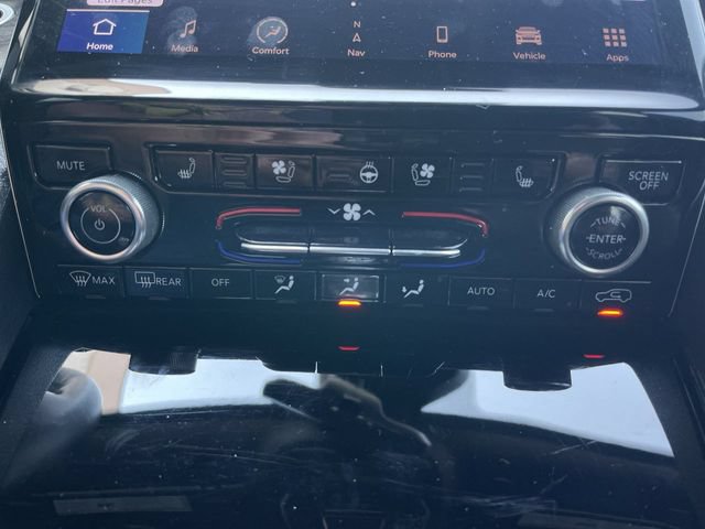 Used 2021 Jeep Grand Cherokee L Overland w/ Luxury Tech Group IV AWD/4WD image 19