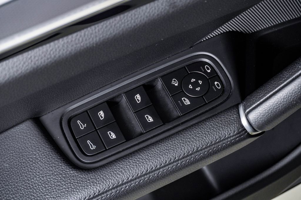 Certified 2023 Porsche Cayenne S AWD/4WD image 26