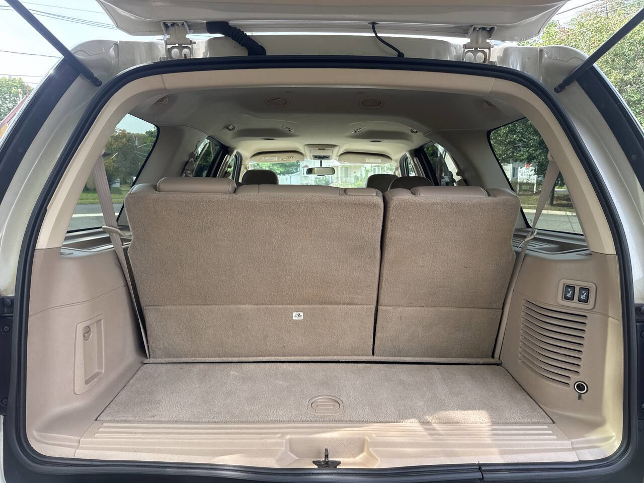Used 2006 Ford Expedition Limited image 9