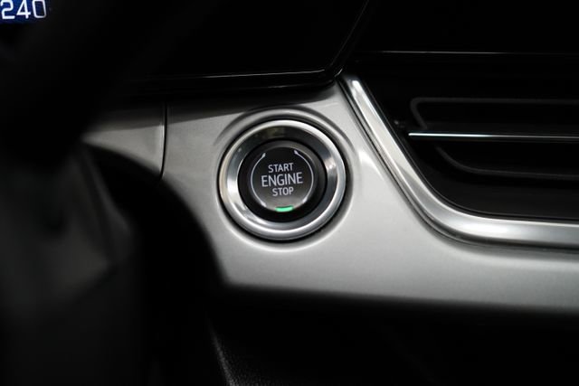 Used 2024 Chevrolet Trax LT w/ LT Convenience Package FWD image 21