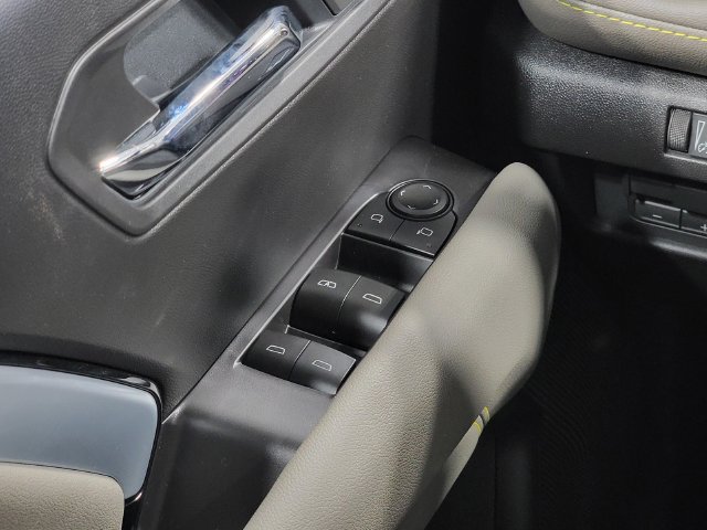 New 2026 Chevrolet Colorado ZR2 w/ Technology Package AWD/4WD image 23