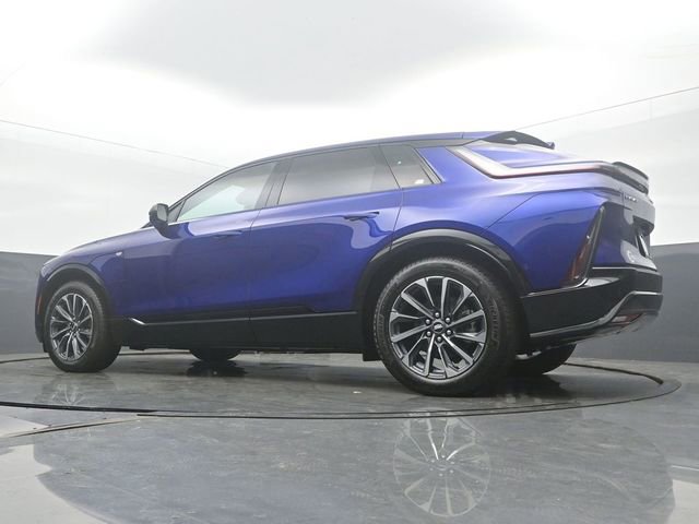 New 2026 Cadillac Lyriq Sport w/ LPO, Floor Liner Package AWD/4WD image 46