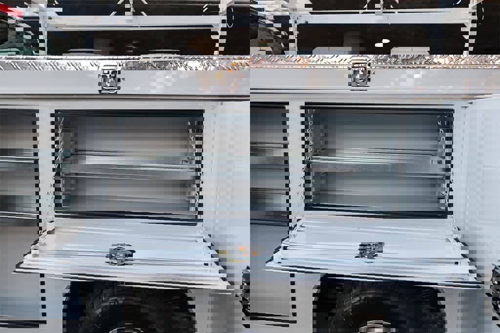 New 2026 Ford F250 XL w/ XL Chrome Package image 28