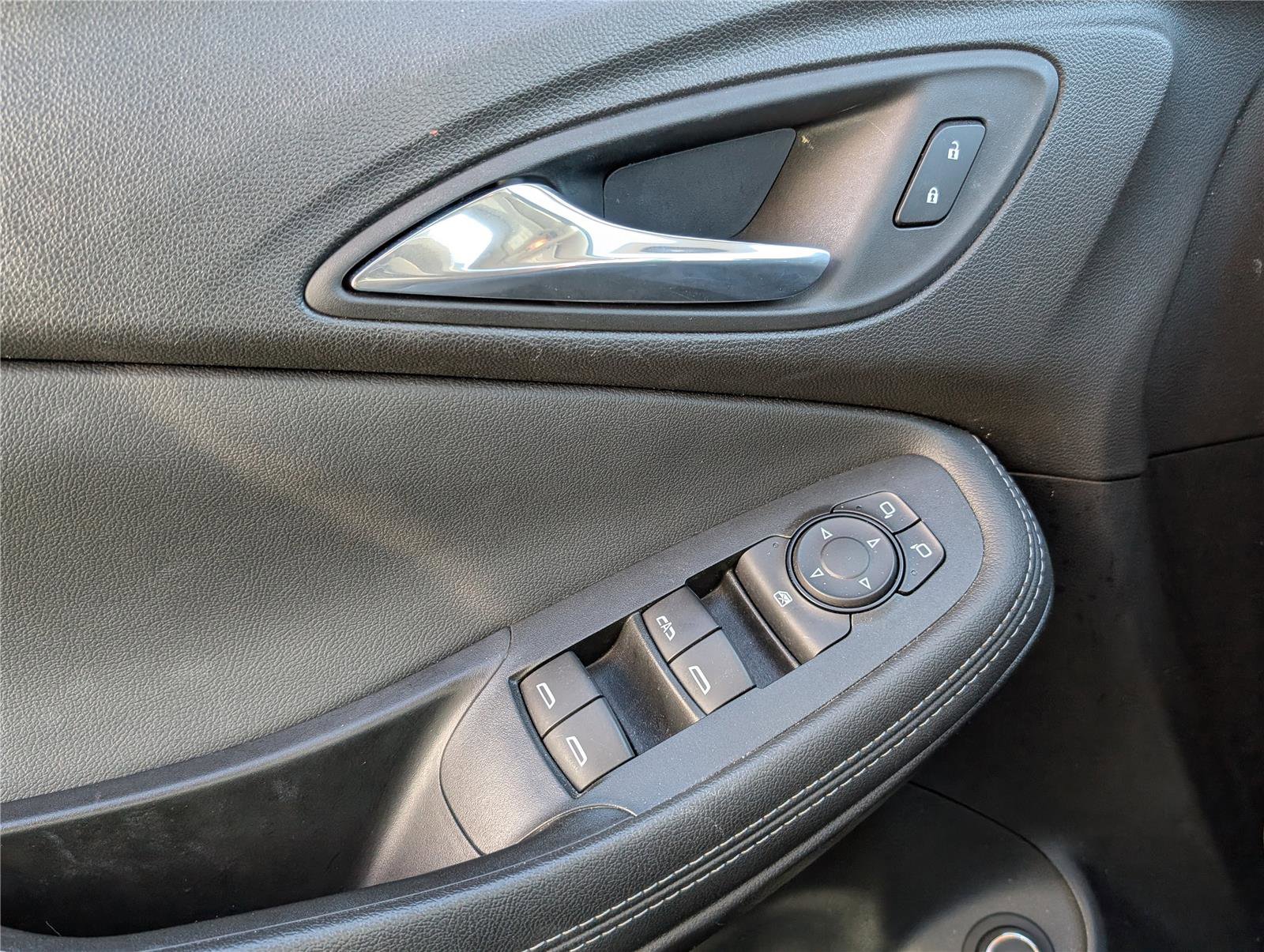 Used 2021 Buick Encore GX Select w/ Advanced Technology Package image 19