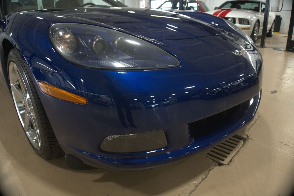 Used 2007 Chevrolet Corvette Coupe w/ Preferred Equipment Group RWD image 8