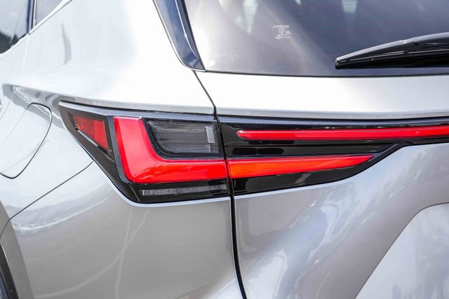 Used 2025 Lexus NX 350h AWD w/ Cold Area Package image 10