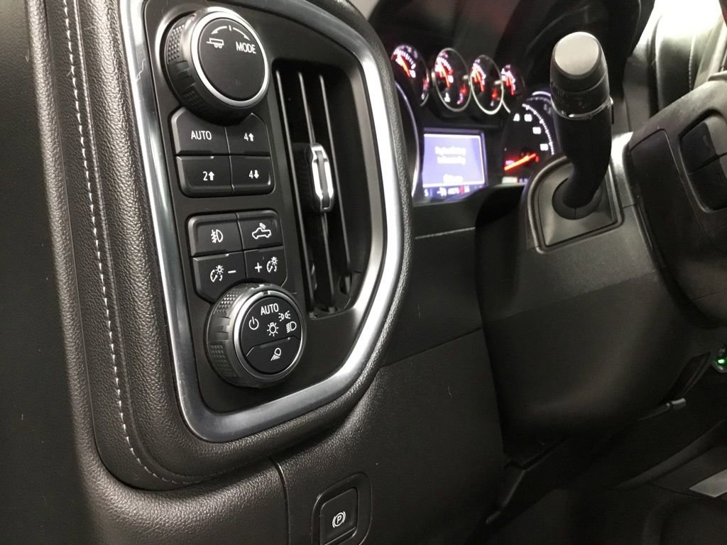 Used 2020 Chevrolet Silverado 1500 LT Trail Boss image 9