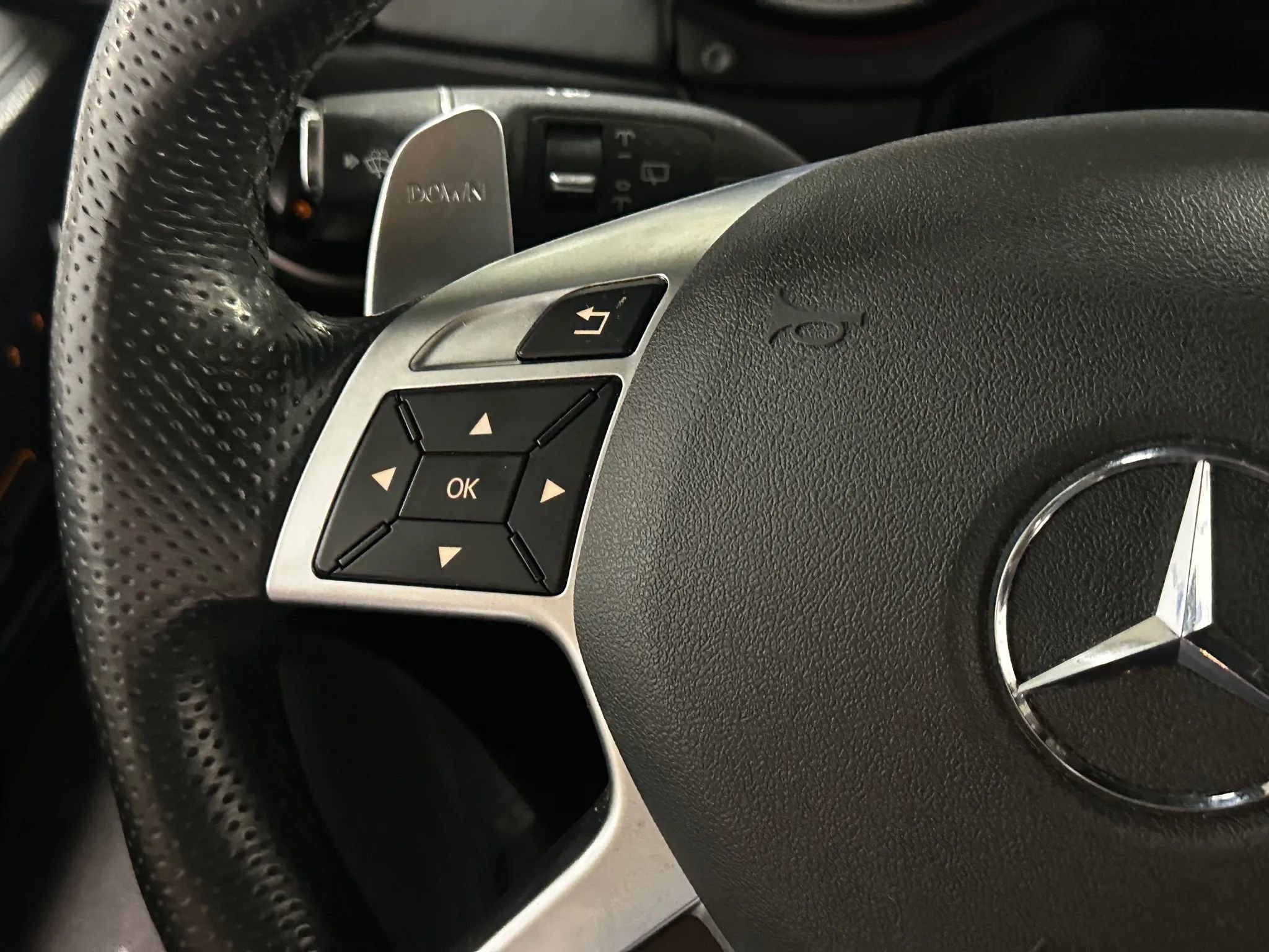 Used 2016 Mercedes-Benz G 65 AMG 4MATIC image 30