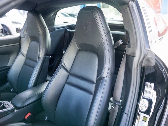Used 2024 Porsche 911 Targa 4S w/ Premium Package image 24