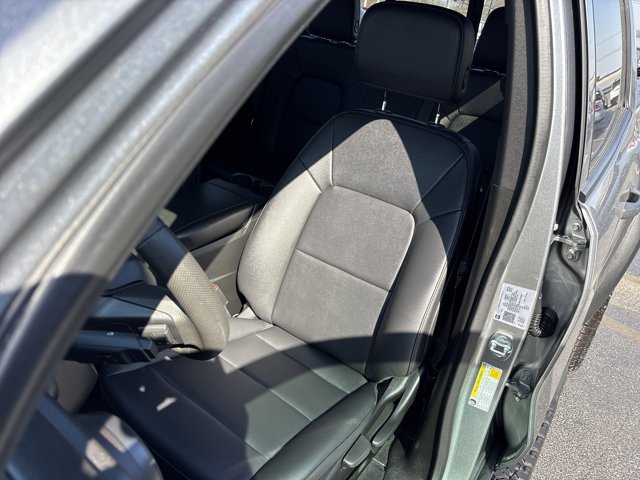 Used 2024 Chevrolet Colorado Trail Boss w/ Advanced Trailering Package image 19