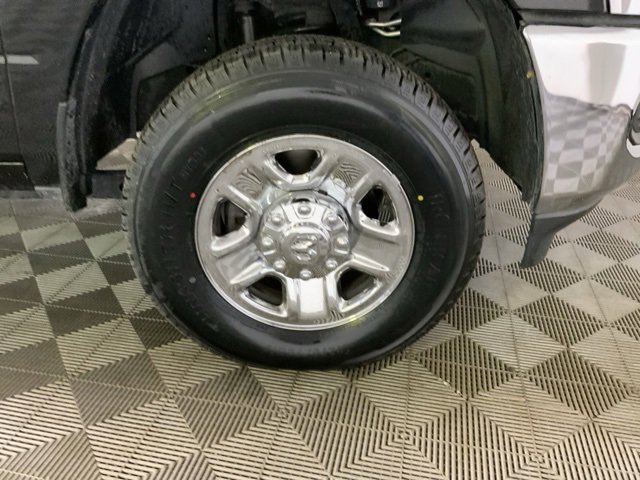 Used 2024 RAM 2500 Tradesman w/ Chrome Appearance Group image 27