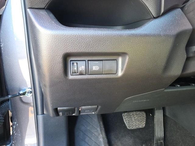 Used 2025 Toyota RAV4 LE FWD image 14