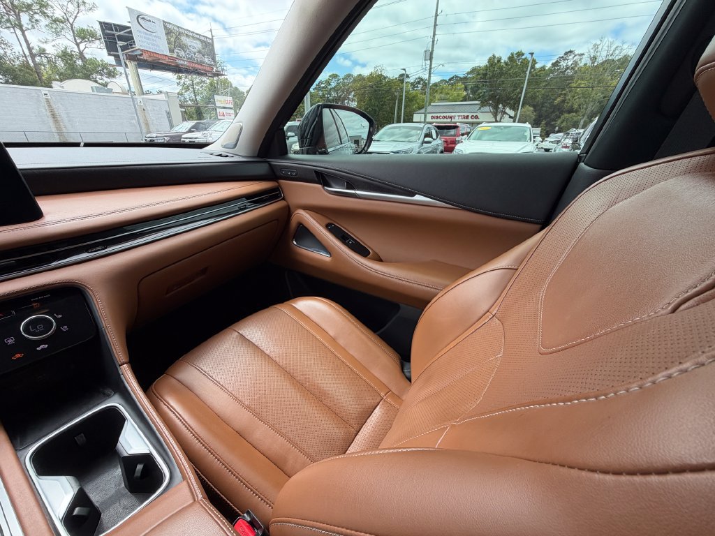 Used 2023 INFINITI QX60 Sensory w/ Vision Package AWD/4WD image 17