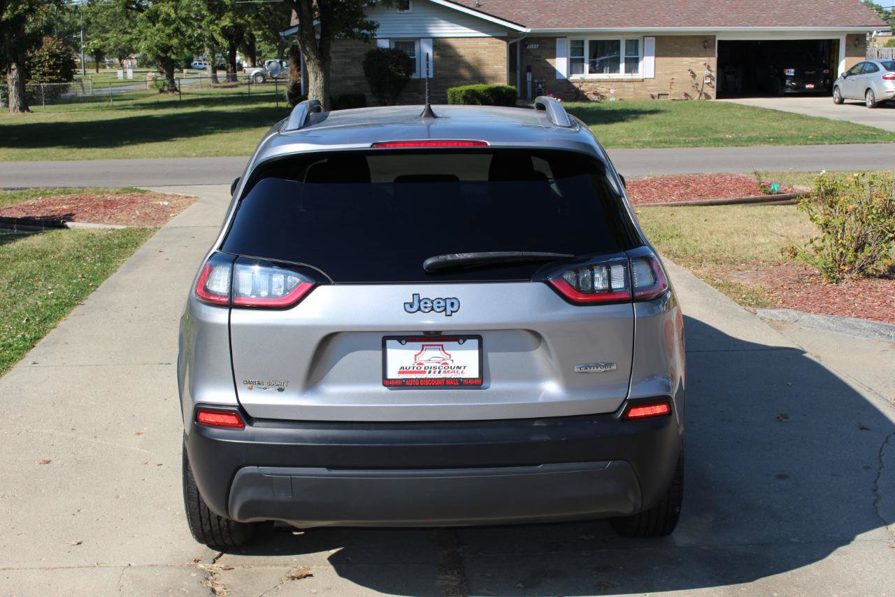 Used 2020 Jeep Cherokee Latitude FWD image 9
