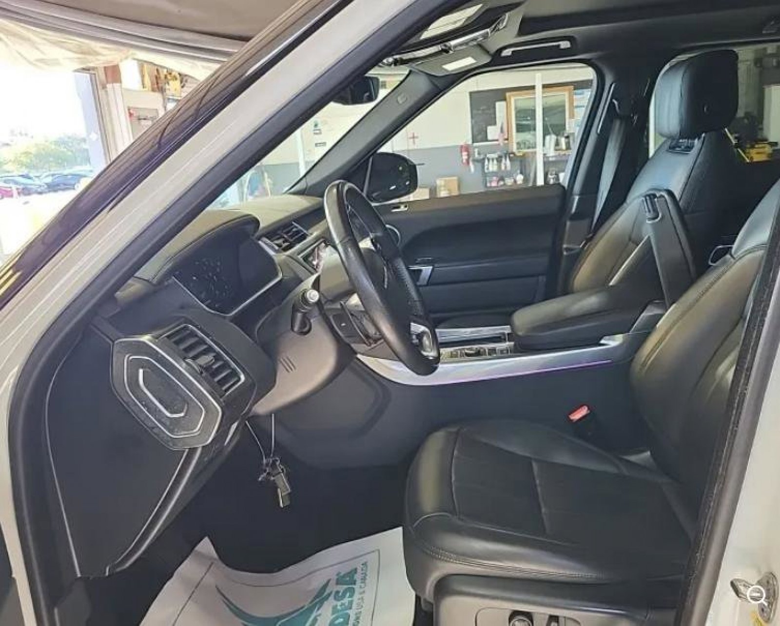 Used 2018 Land Rover Range Rover Sport Supercharged image 9