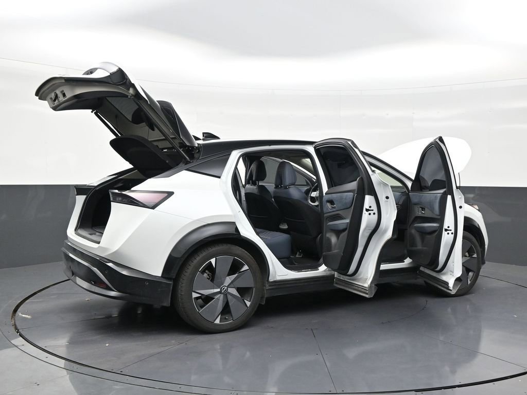 Used 2023 Nissan Ariya image 29