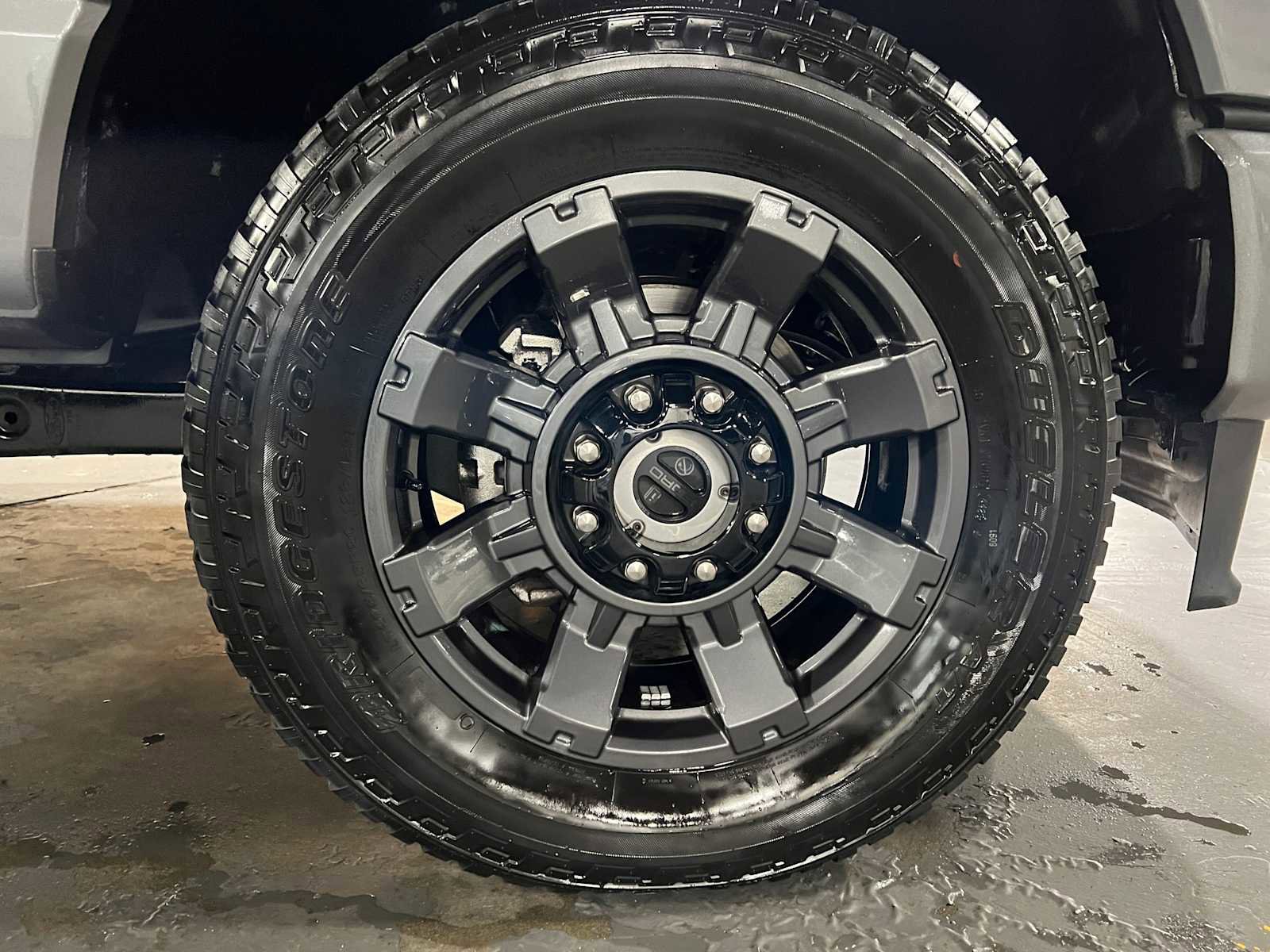 Used 2024 Ford F350 Lariat w/ Sport Appearance Package image 9