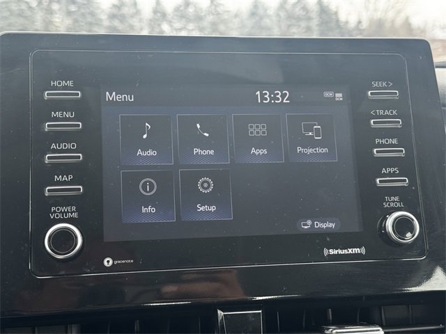 Used 2024 Toyota Camry SE image 29