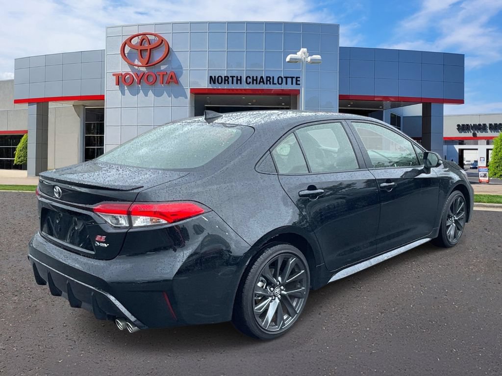 Used 2026 Toyota Corolla SE FWD image 7