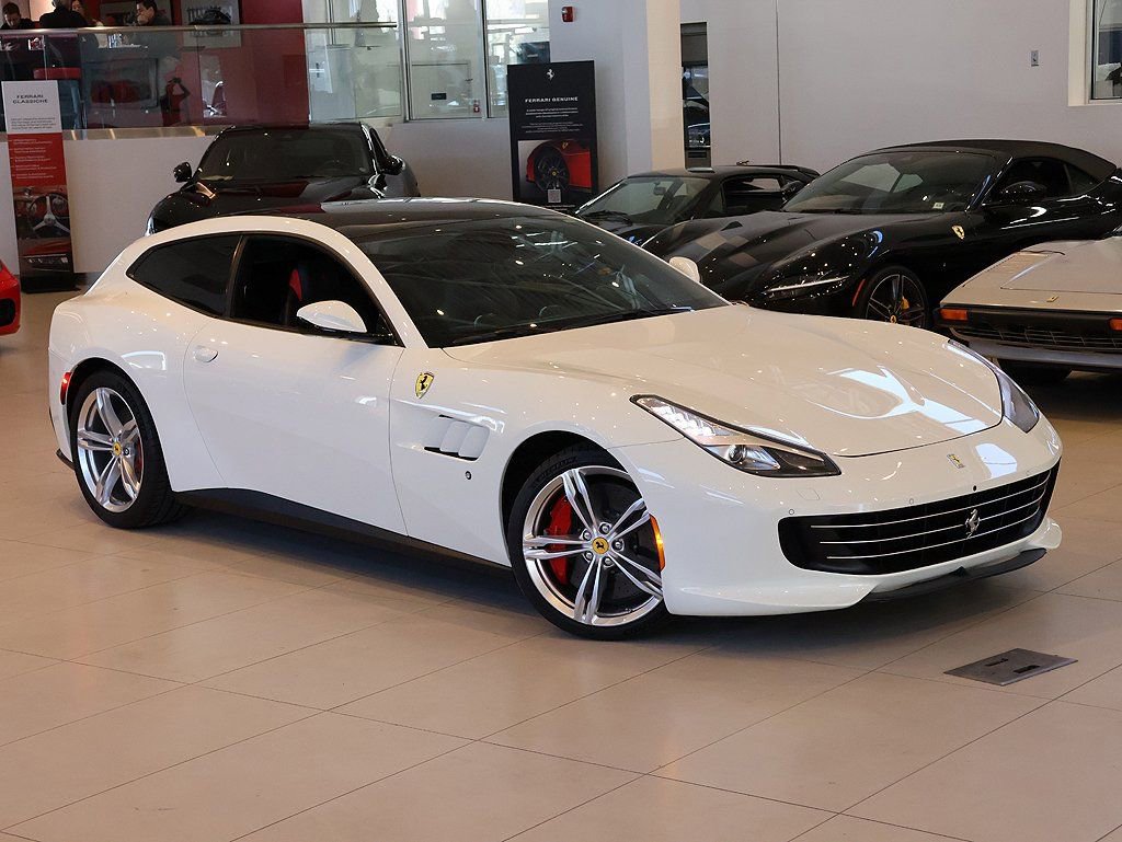Certified 2018 Ferrari GTC4Lusso image 7