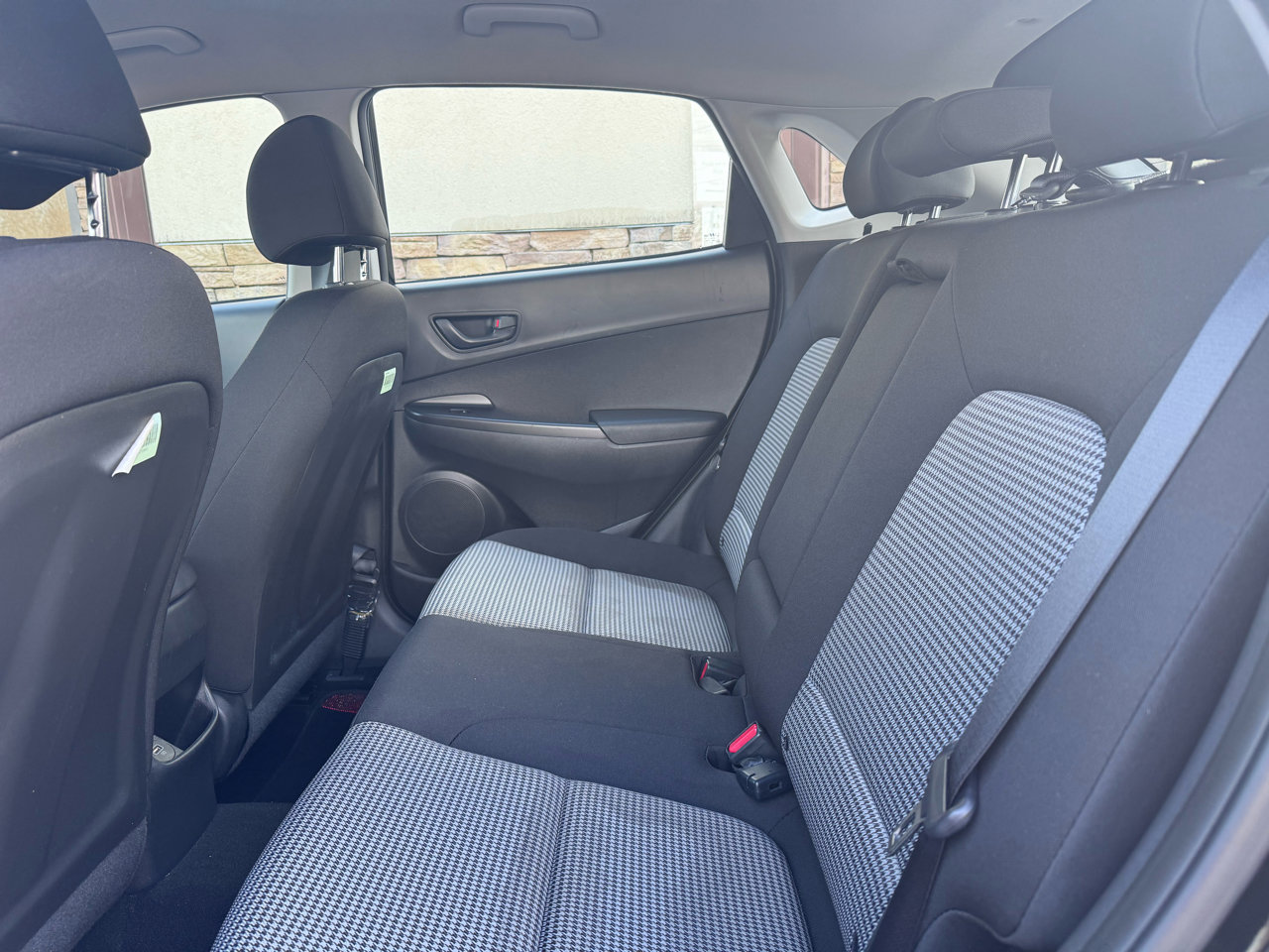 Used 2023 Hyundai Kona SE image 10