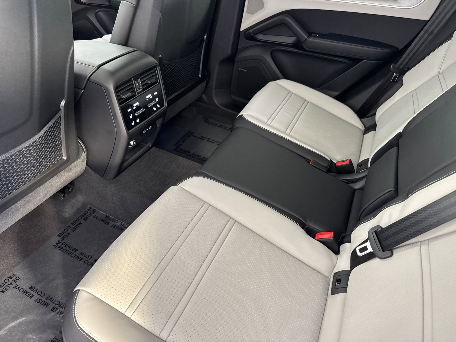 New 2026 Porsche Cayenne S image 14