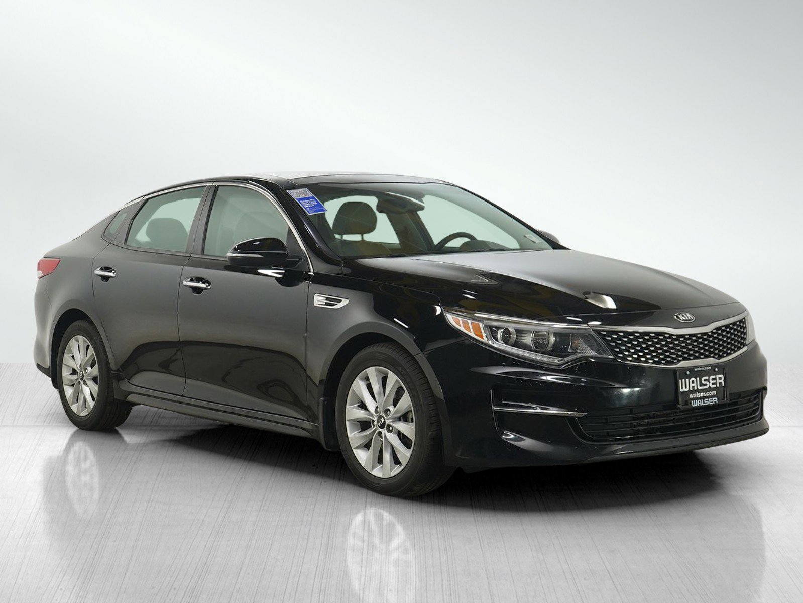Used 2018 Kia Optima EX w/ Premium Package image 7