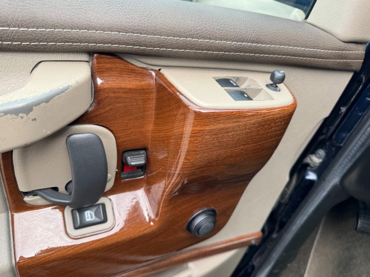 Used 2020 GMC Savana 2500 w/ Enhanced Convenience Package image 17