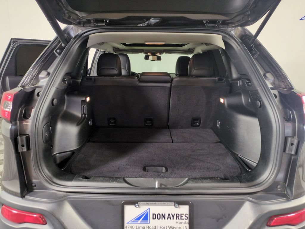 Used 2018 Jeep Cherokee Limited AWD/4WD image 24