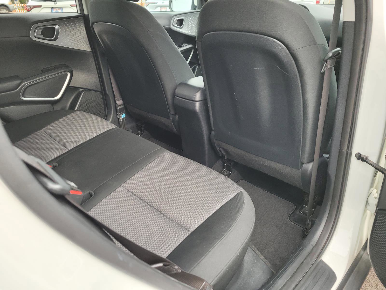 Used 2024 Kia Soul LX w/ Option Group 015 image 16