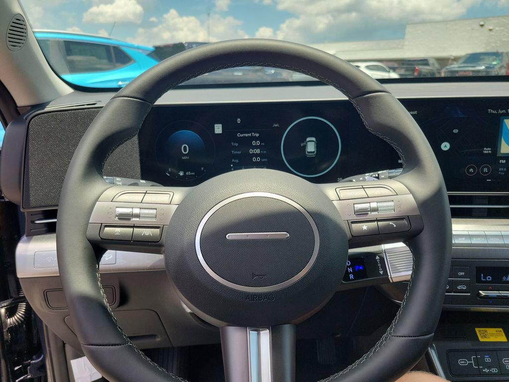 Certified 2025 Hyundai Kona SEL image 12