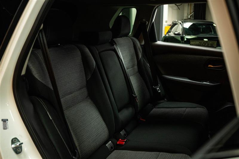 Used 2022 Nissan Rogue SV image 11