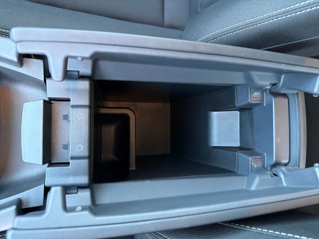 Certified 2025 Nissan Rogue S FWD image 36