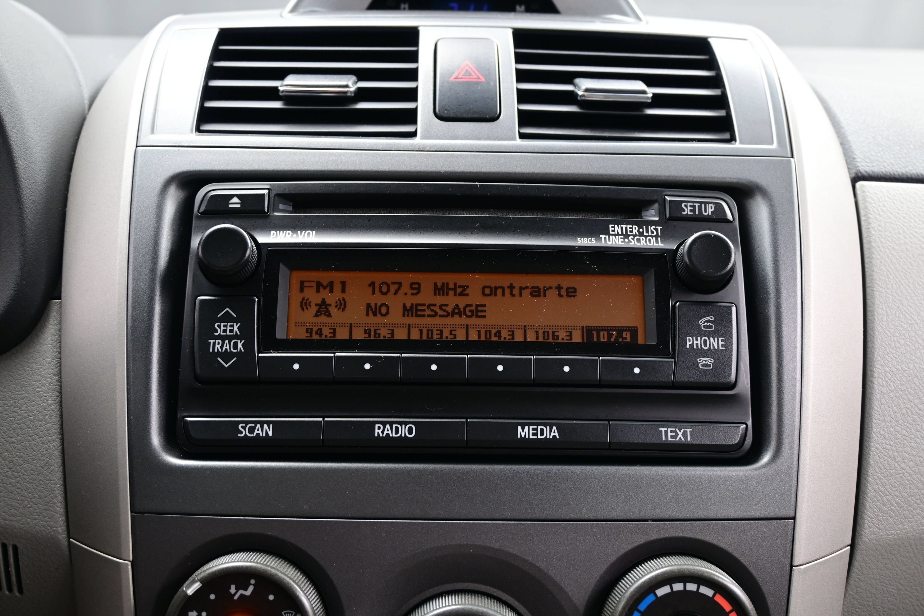 Used 2012 Toyota Corolla LE FWD image 15