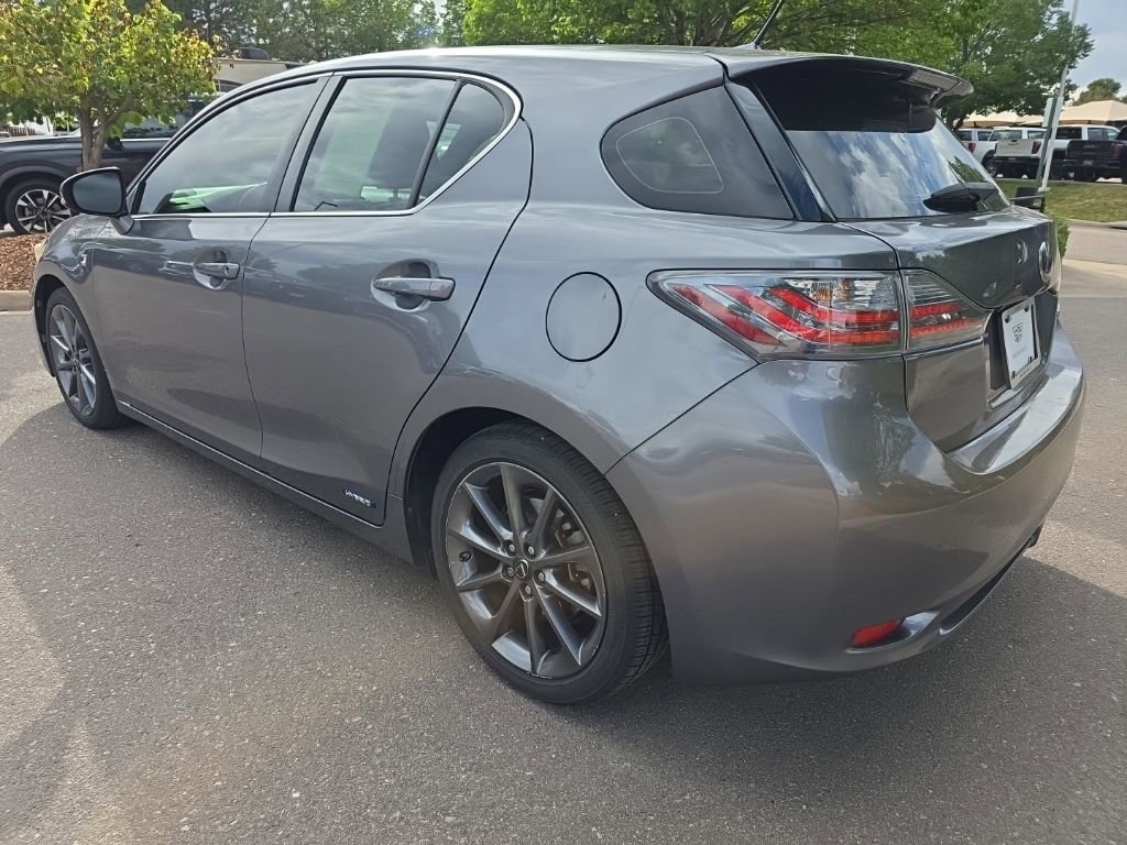 Used 2012 Lexus CT 200h Premium w/ Premium Audio Pkg (F Sport) FWD image 4