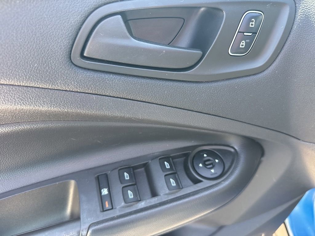 Used 2017 Ford Escape S image 20