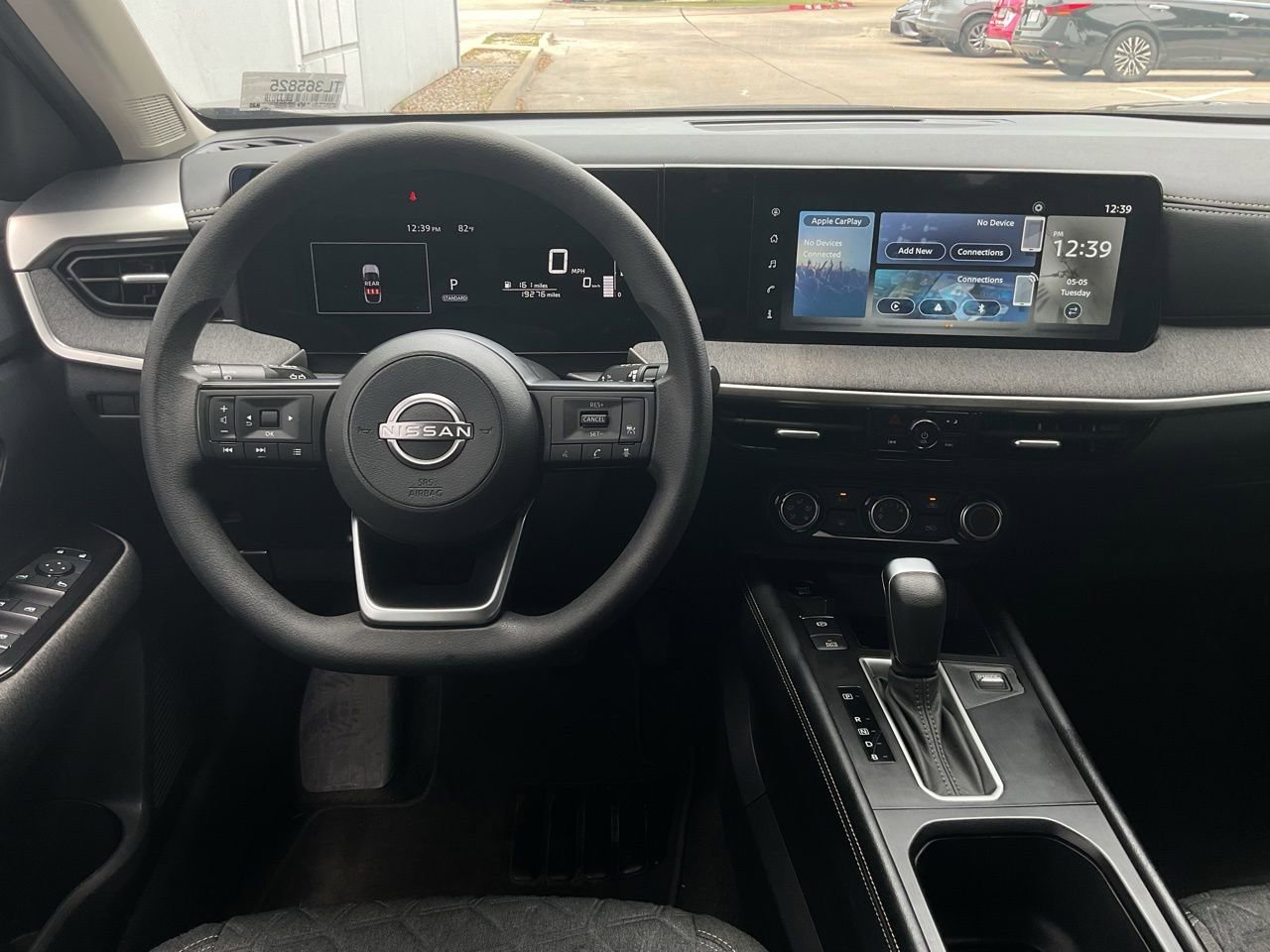 Used 2025 Nissan Kicks SV AWD/4WD image 11