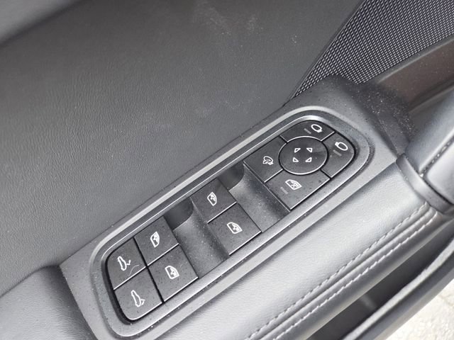 Used 2025 Porsche Cayenne GTS AWD/4WD image 11