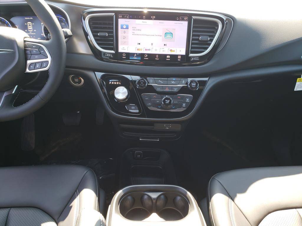 New 2026 Chrysler Voyager LX FWD image 16