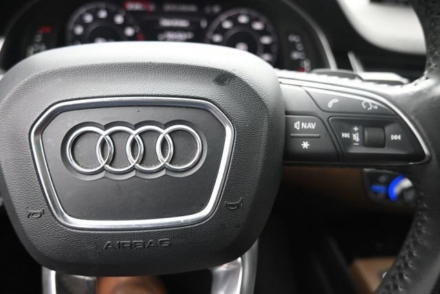 Used 2017 Audi Q7 3.0T Premium Plus w/ Premium Plus Package AWD/4WD image 14