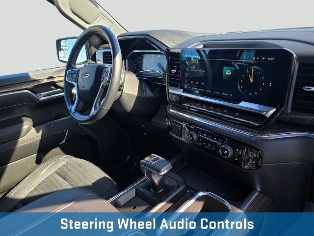 Used 2023 Chevrolet Silverado 1500 RST AWD/4WD image 13