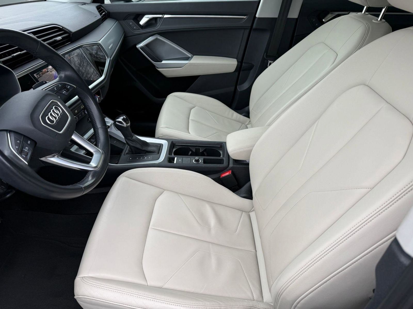 Used 2023 Audi Q3 2.0T Premium w/ Convenience Package image 5