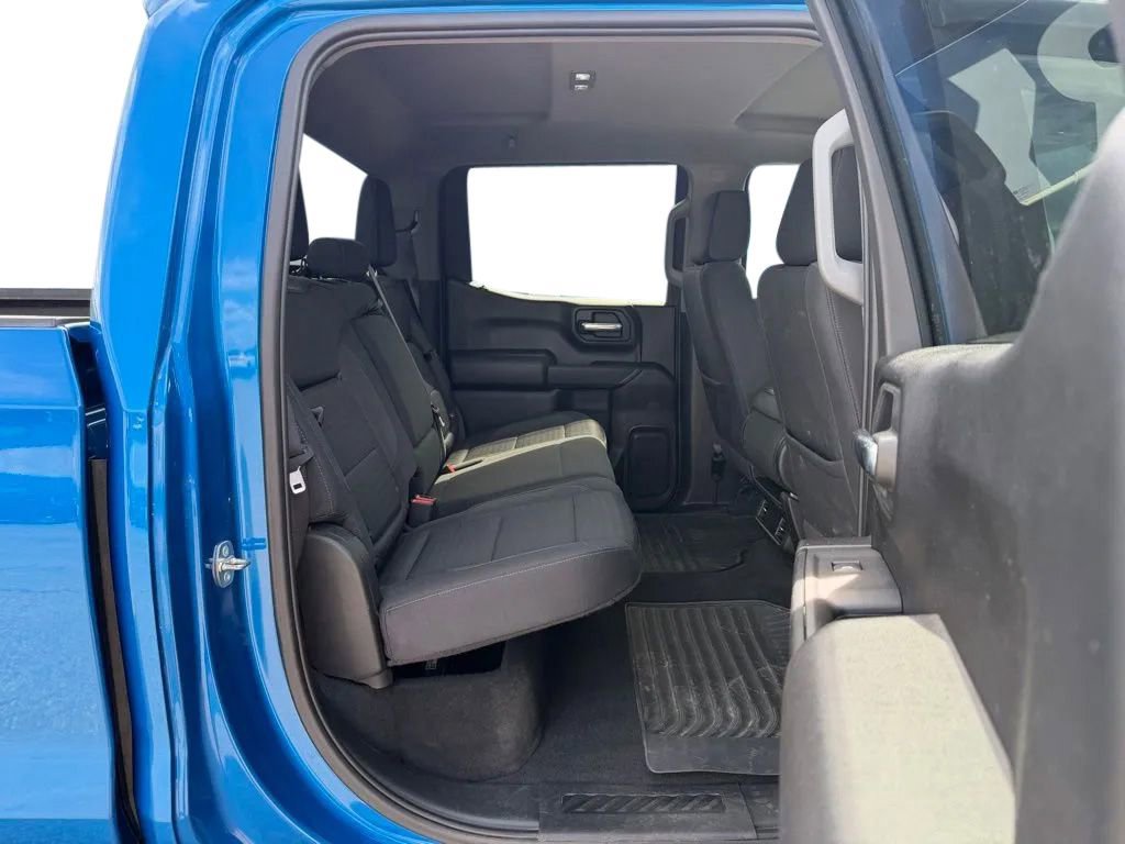 Used 2023 Chevrolet Silverado 1500 Custom AWD/4WD image 27