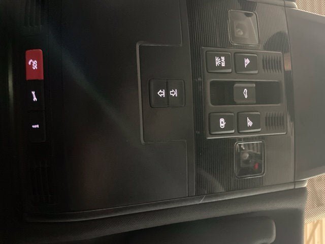 Certified 2024 Volkswagen Tiguan SE R-Line AWD/4WD image 24