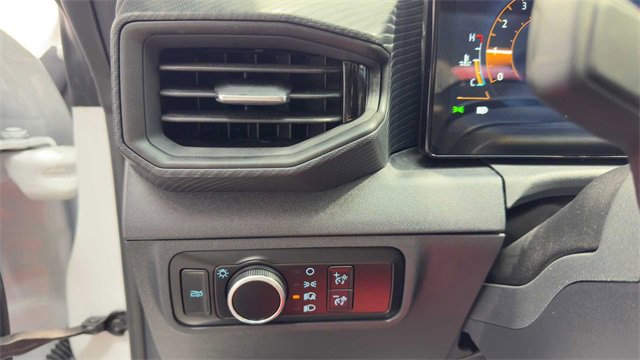 Used 2025 Ford Mustang Coupe image 24