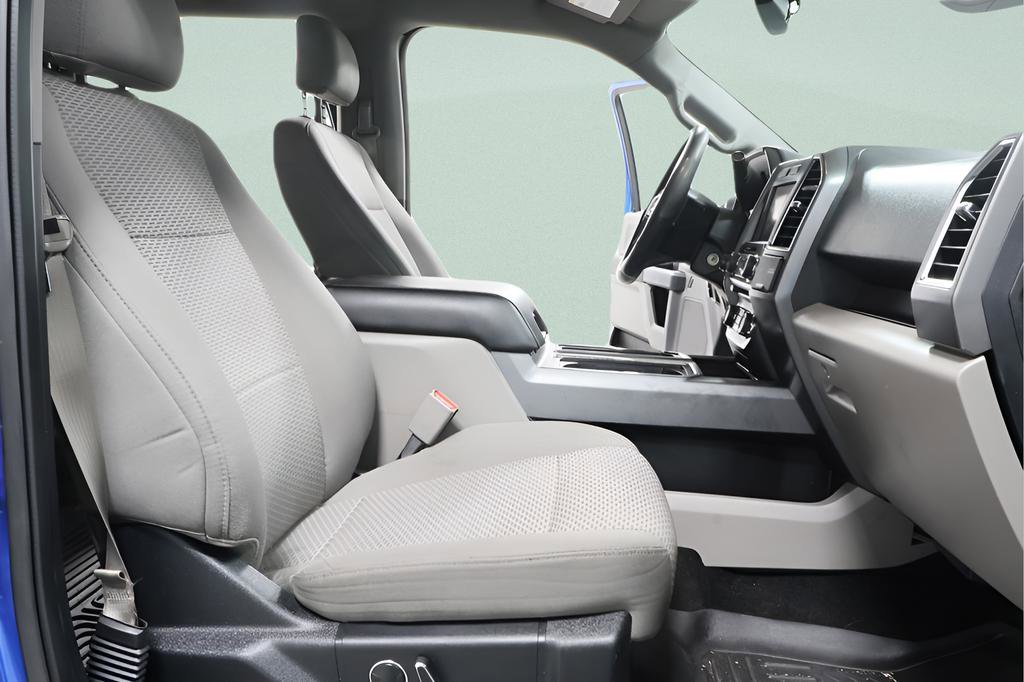 Used 2015 Ford F150 XLT w/ Equipment Group 302A Luxury image 28