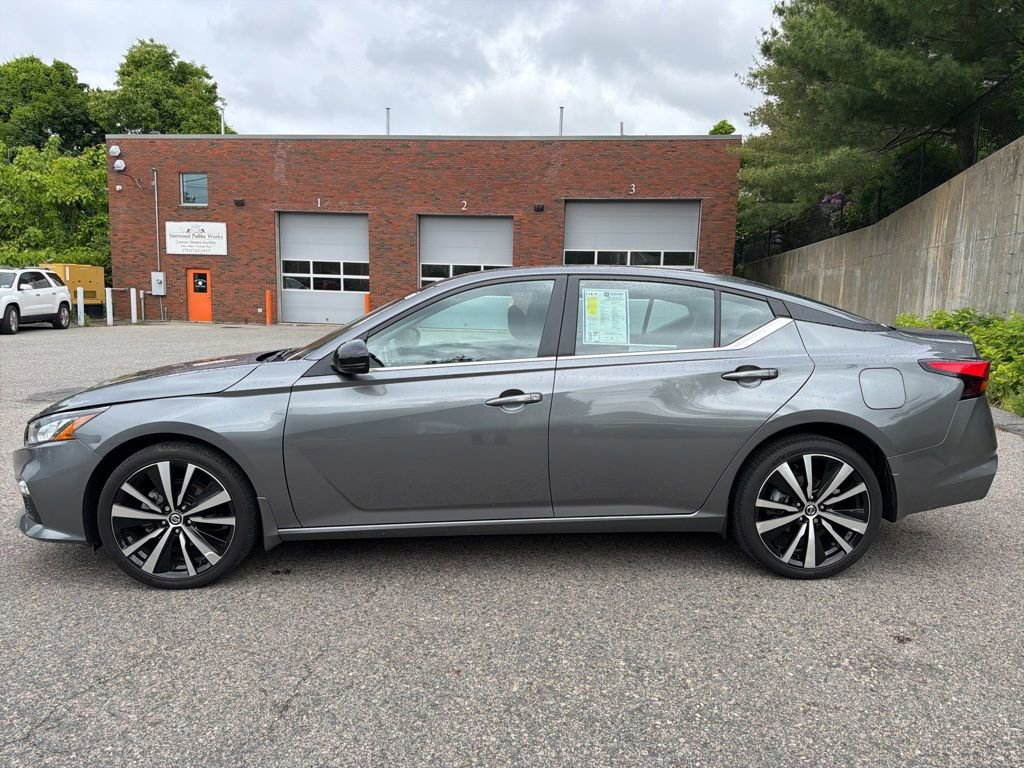 Used 2021 Nissan Altima 2.5 SR w/ SR Premium Package AWD/4WD image 2