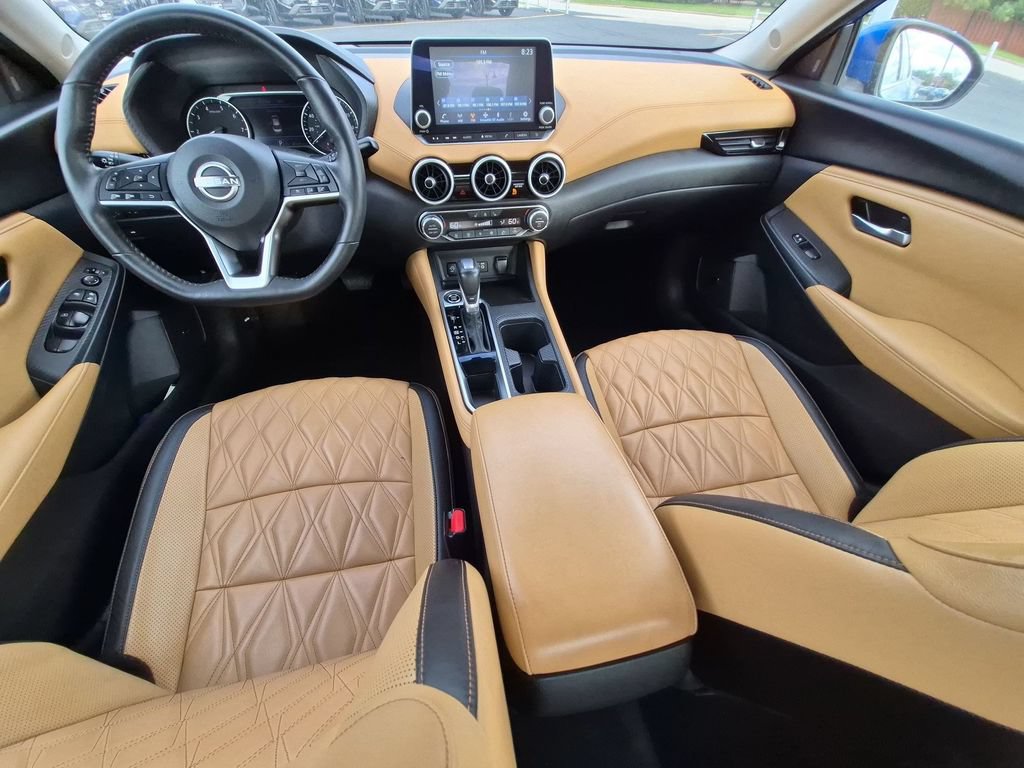 Used 2025 Nissan Sentra SV w/ SV Premium Package FWD image 24